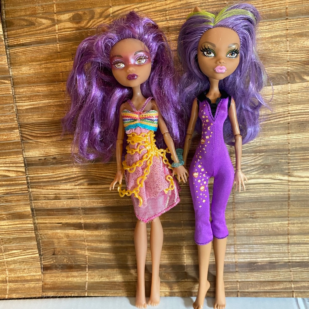 two Clawdeen Wolf dolls - Monster High G1